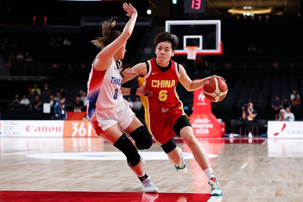 中国女篮以65分优势大胜泰国 杨舒予砍下21分7篮板5助攻5记三分