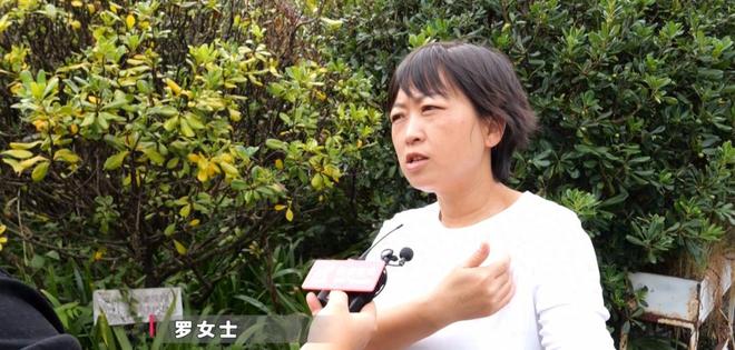 两初中生偷偷文身惹怒家长 店主被堵在店里吓得夺路而逃