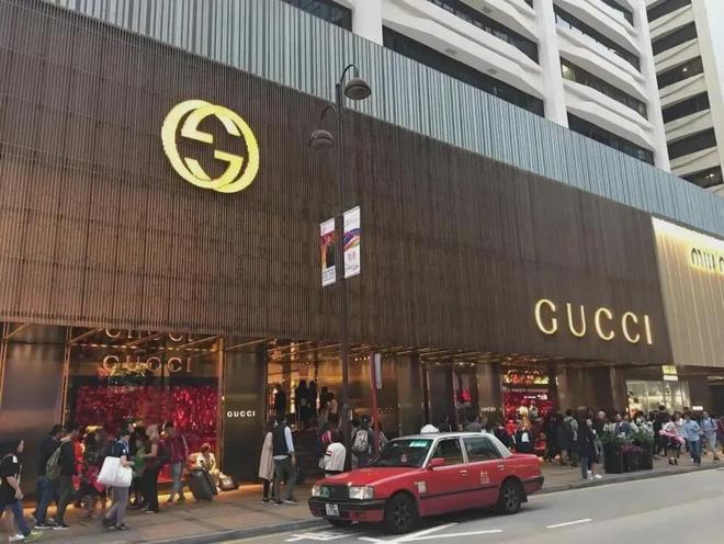 降价25%仍无人问津！昔日顶级奢牌风光不再，颓势早已埋下伏笔