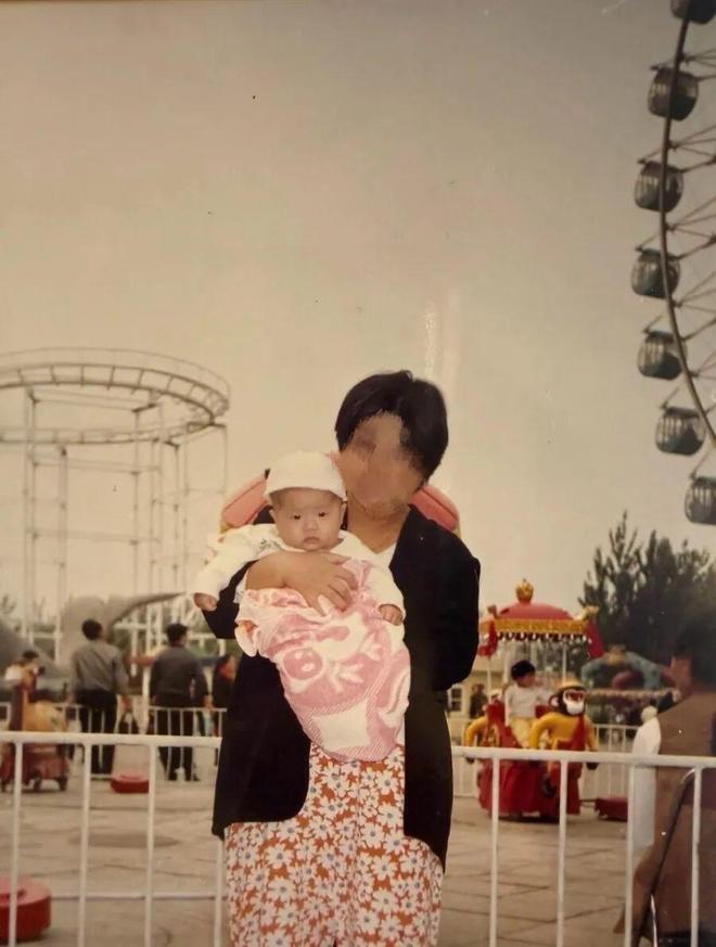 女子为患白血病母亲配型惊觉非亲生，扬言起诉医院