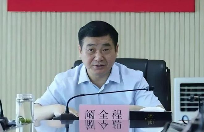 "宇宙最大医院"反腐持续发酵：三任院长相继被查，前副院长遭"双开"处分