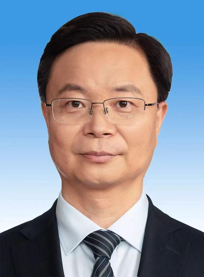 李运就任深圳市长，坦言深感责任重大