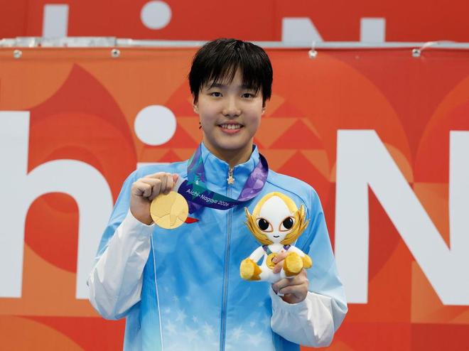 13岁于子迪三金加冕 当选亚运会MVP 队友们集体刷屏