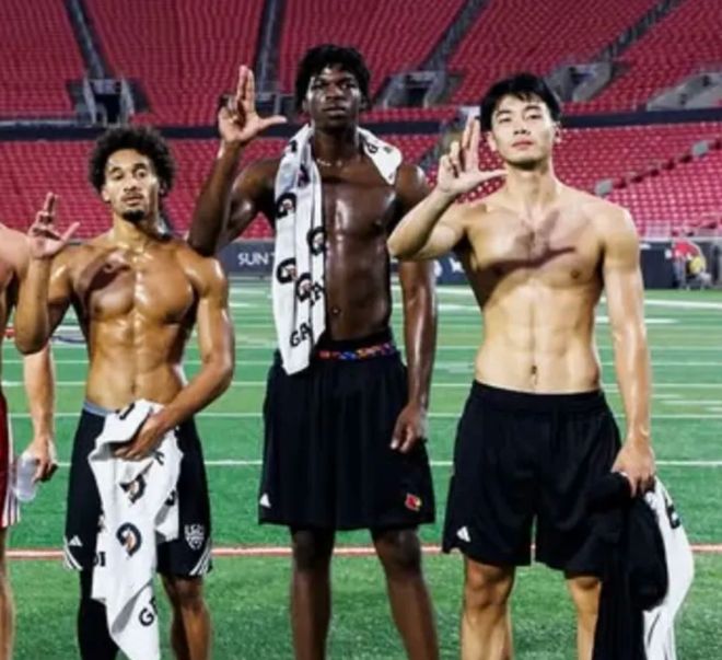 今夏特训张博源体型明显精壮，攻坚更具侵略性，NCAA新秀赛冲主力