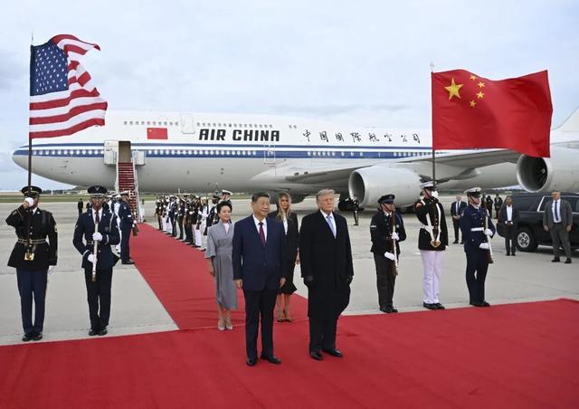 美媒：特朗普接机规格超中方5月水平，习主席抵美开启国事访问