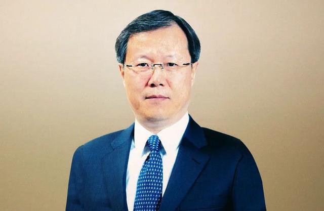 掌舵十年谢幕，61岁张佑君退休，56岁邹迎光执掌券商一哥